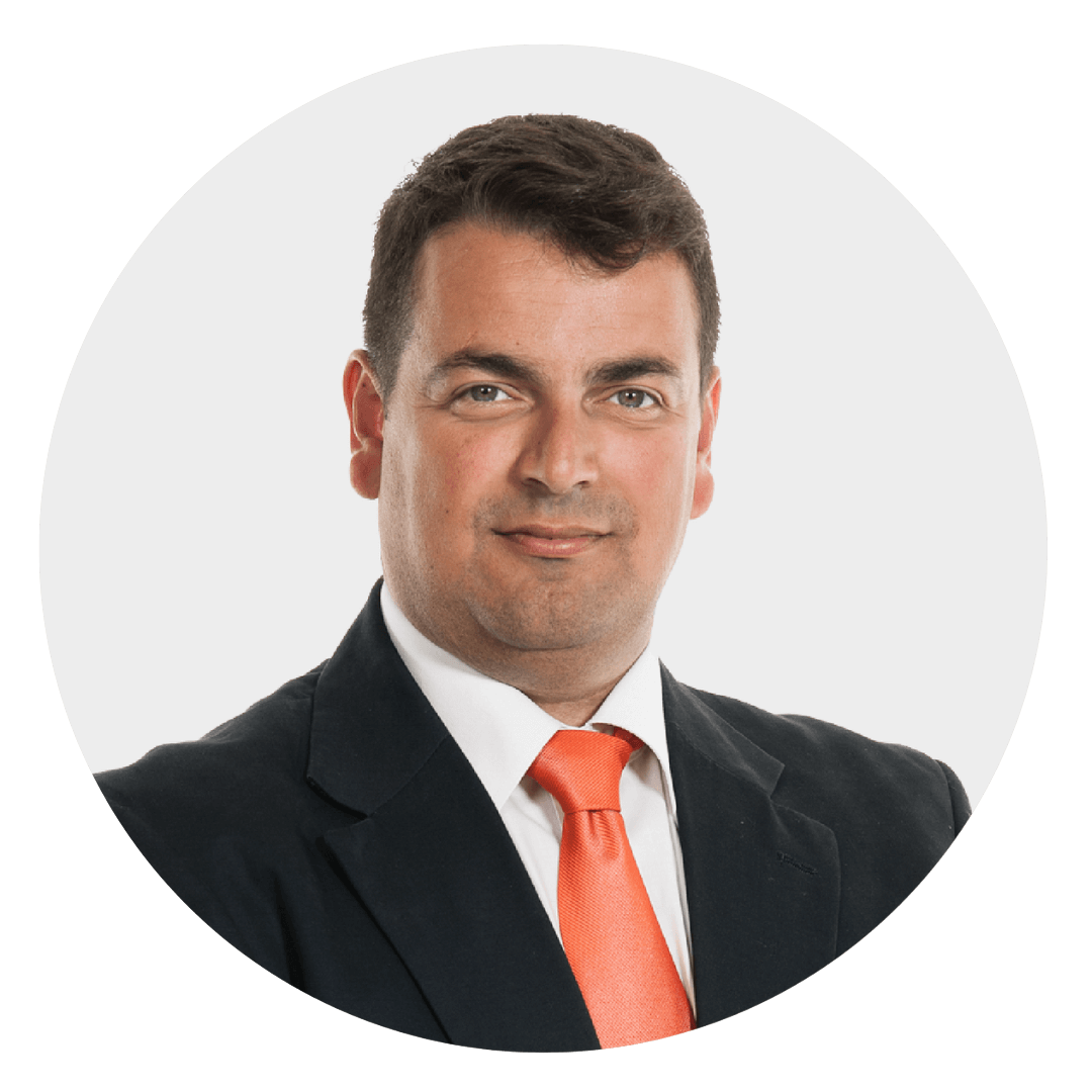 [:pt]Xavier Costa - Diretor Adjunto do Balcão do Emigrante na Suíça[:]